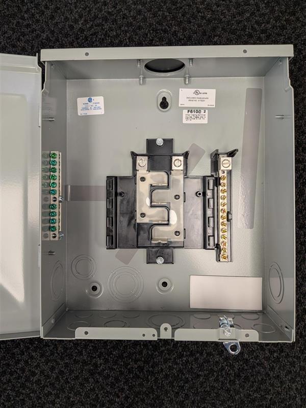 Eaton Single Phase Main Lug Load Center- Non-Combination 125 A, 1 PH, 120/240 VAC | CPL Plug-in | NEMA 3R Rated Enclosure | UL & CSA Listed